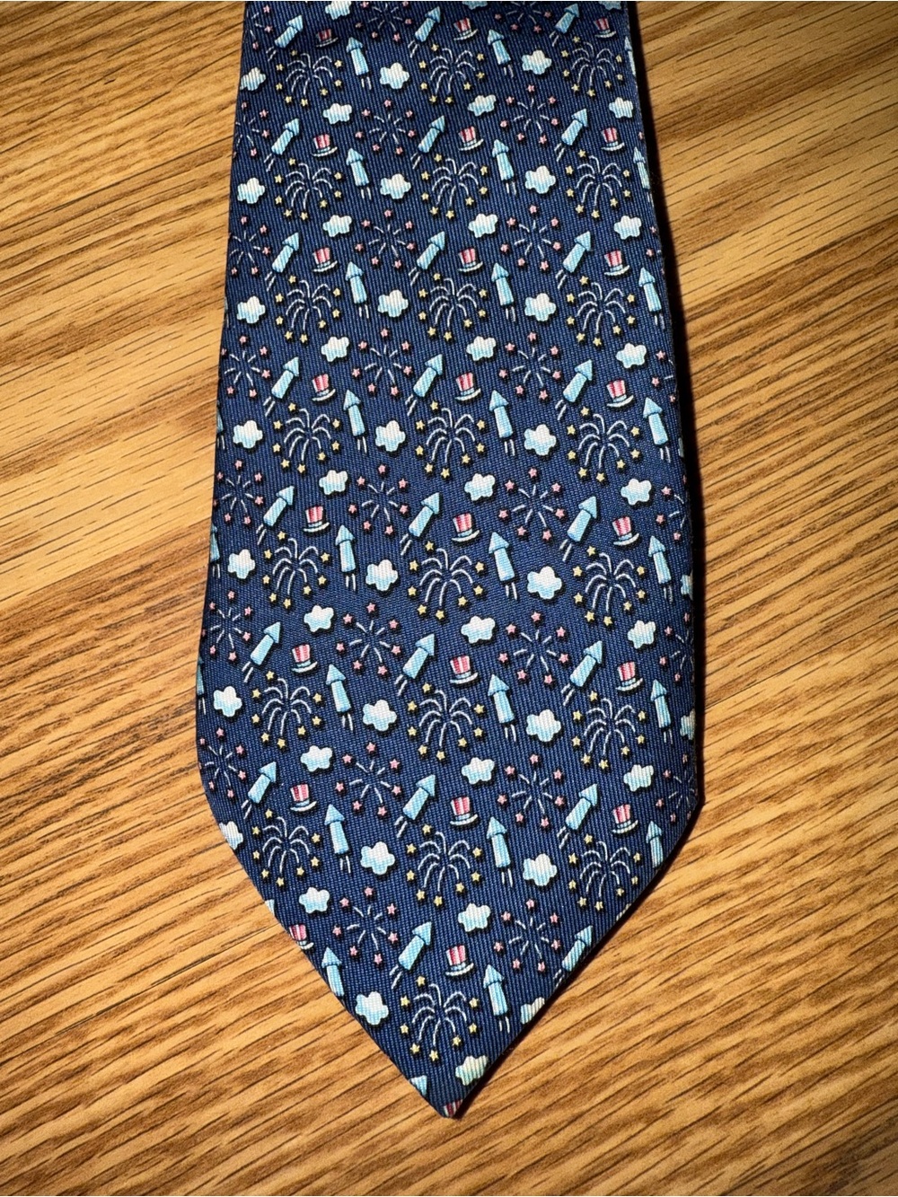 Boys Vineyard Vines blue patriotic fireworks 4th of July 100% Silk Neck Tie - Picture 3 of 8